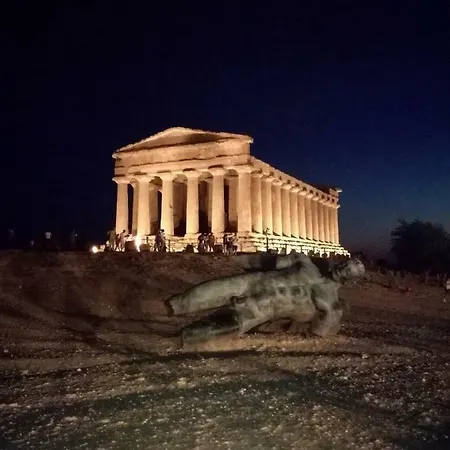L'alba Sui Templi Agrigente